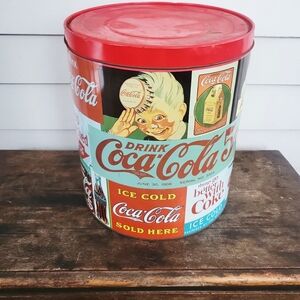 Vintage 1989 Nostalgic Coca-Cola Shabby Chic Collector's Tin